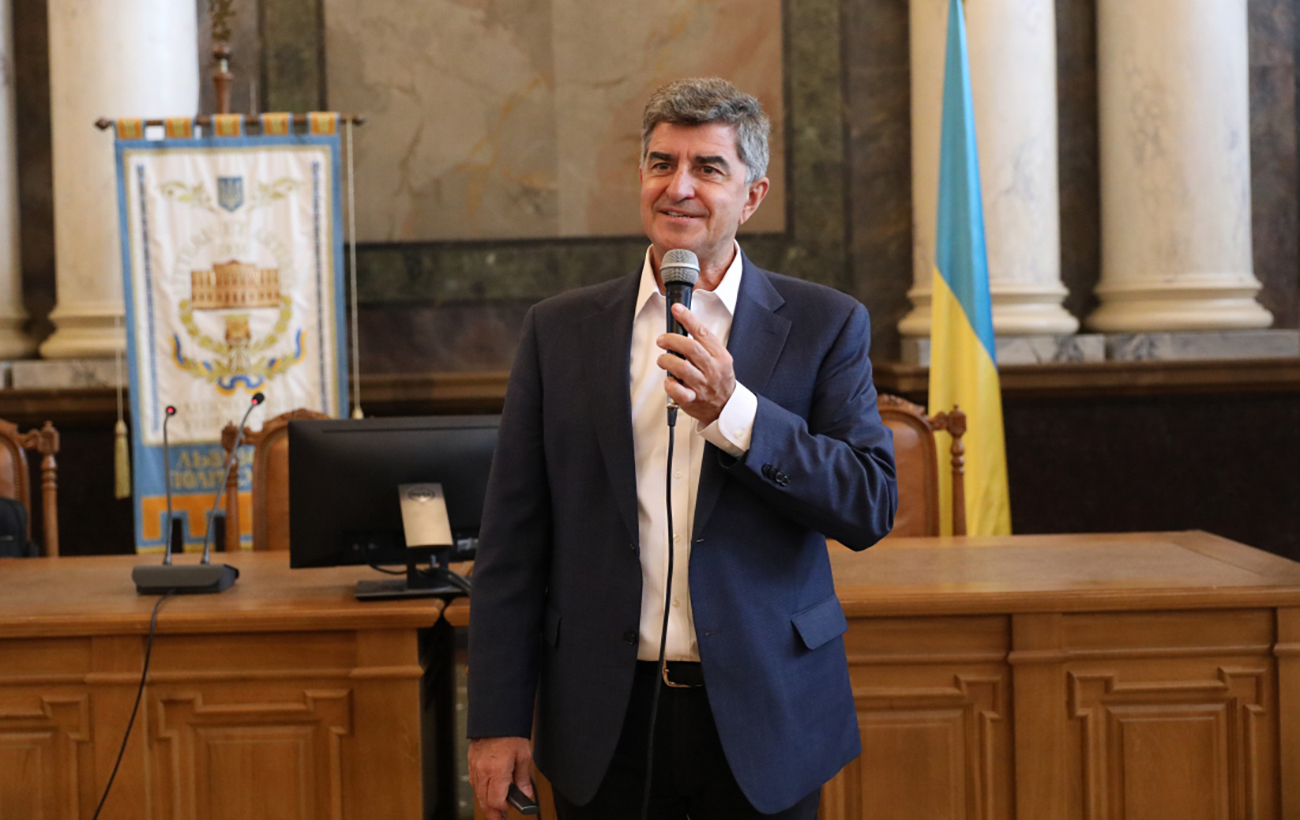 Зірка NASA і Гарварду. Як українець Юрій Гогоці перевернув уявлення світу про нанотехнології